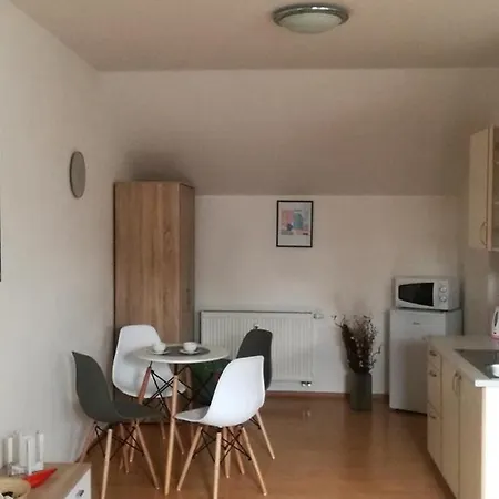 V Zlatej Ulicke, Bojnice Penzion *